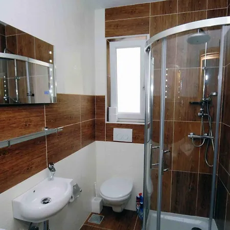 Haus Zora Feerienwohnung 8 Apartment *